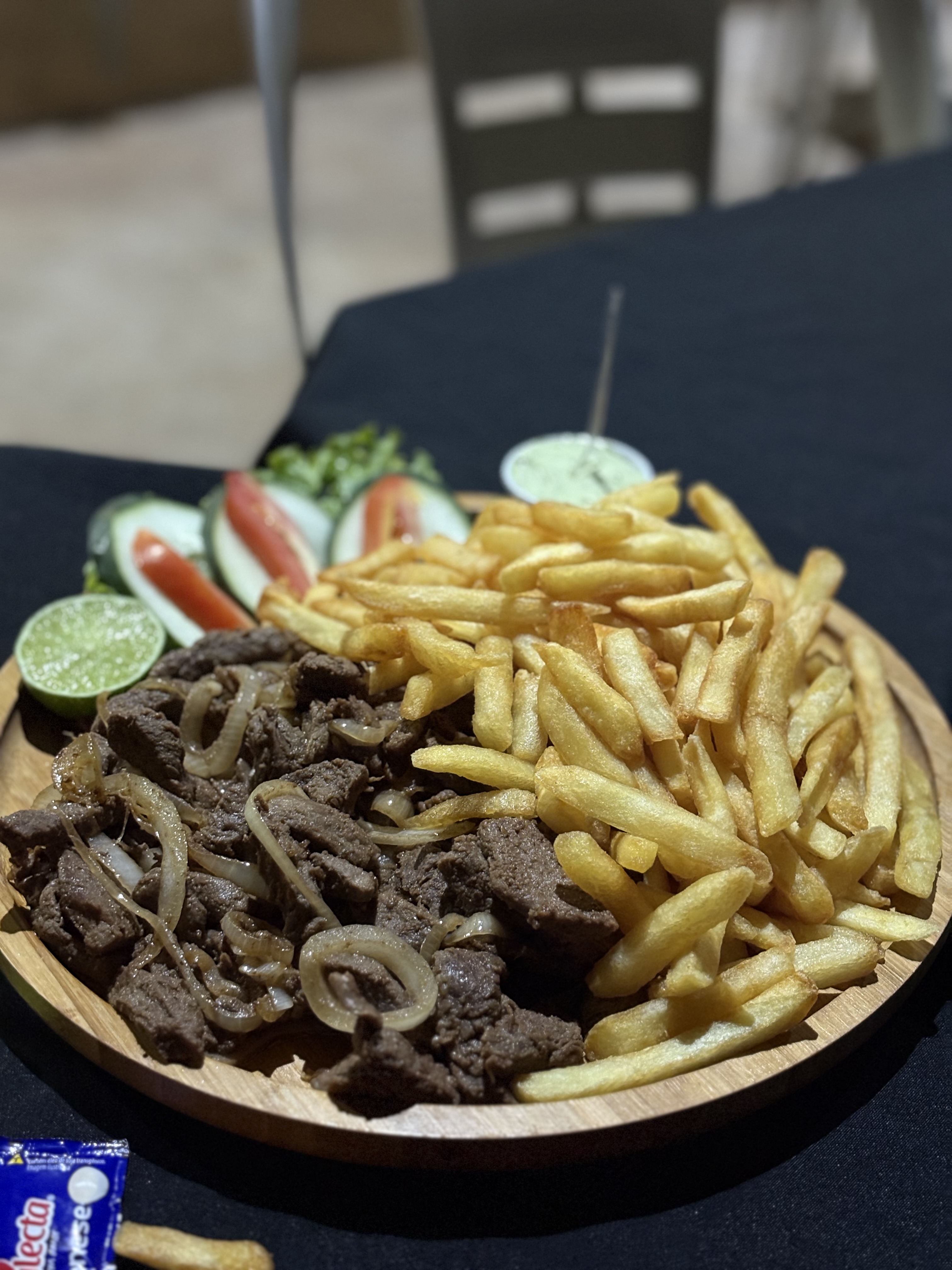 Filé com fritas 500g PETISCOS E ENTRADAS
